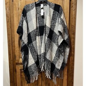 Woolrich Plaid Black Grey Cream Shawl Wrap One Size Fringe Cozy‎ Soft NWT Soft